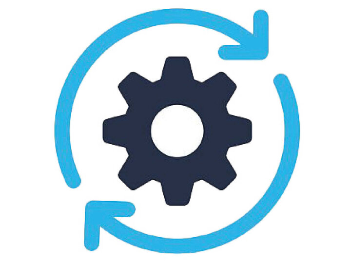 Gear surrounded by blue circular arrows, symbolizing process or settings.